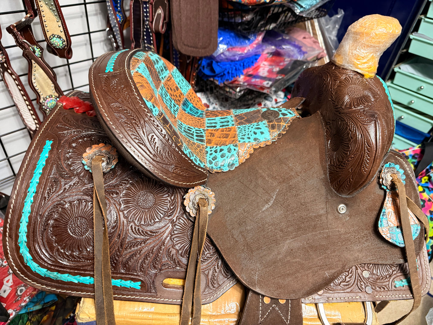 Drawing for 12" saddle set plus extras!