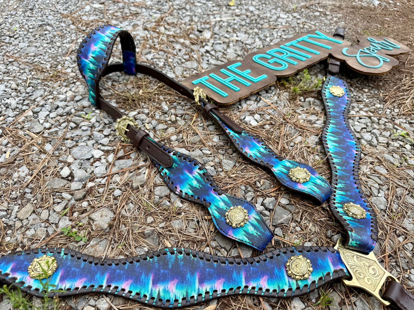 Pre order Northern Lights Tack set