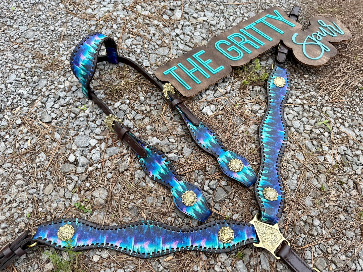 Pre order Northern Lights Tack set