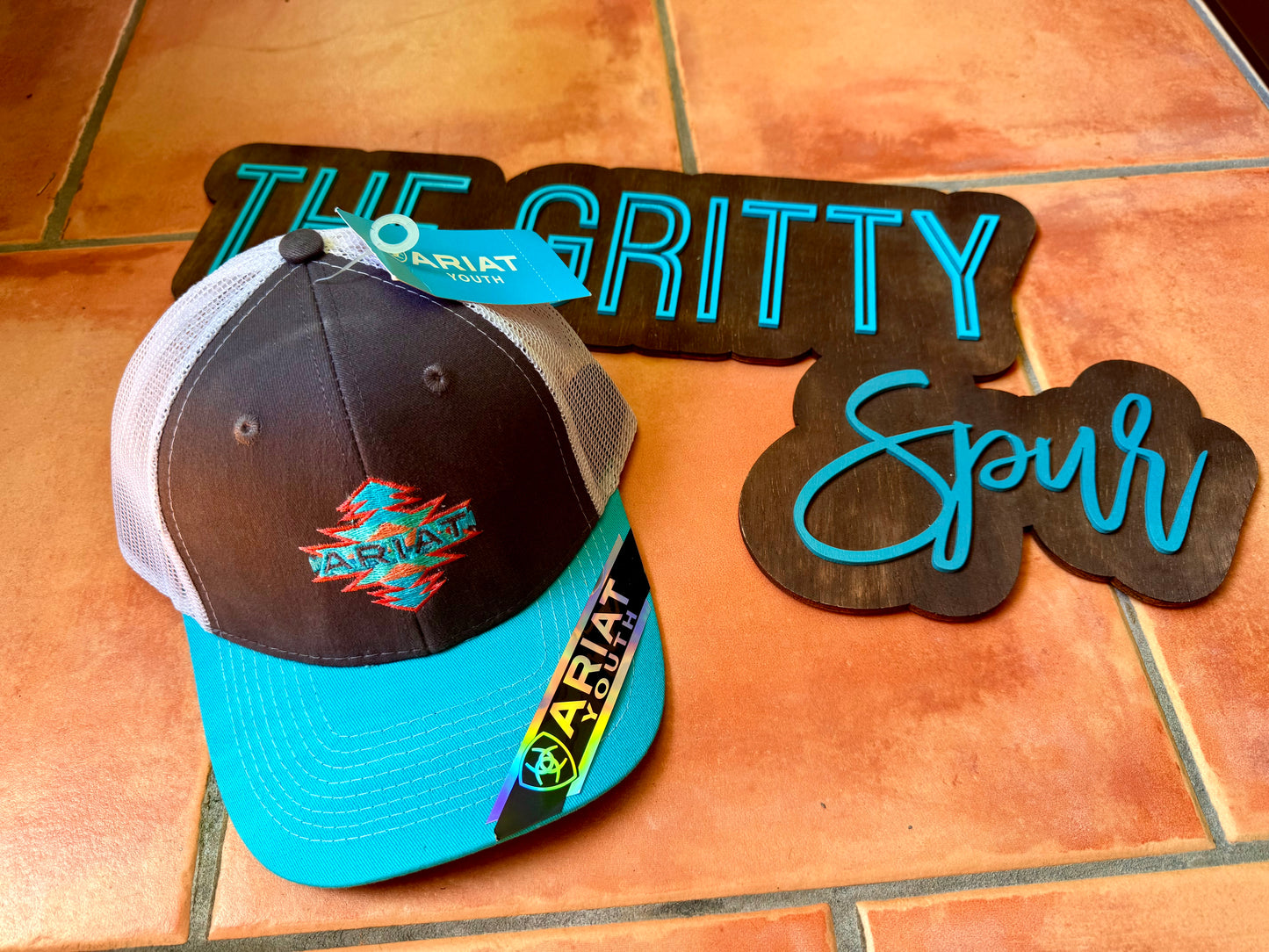 New youth ariat hat also fits women’s head