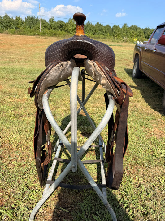 Willis Saddlery 14.5" saddle