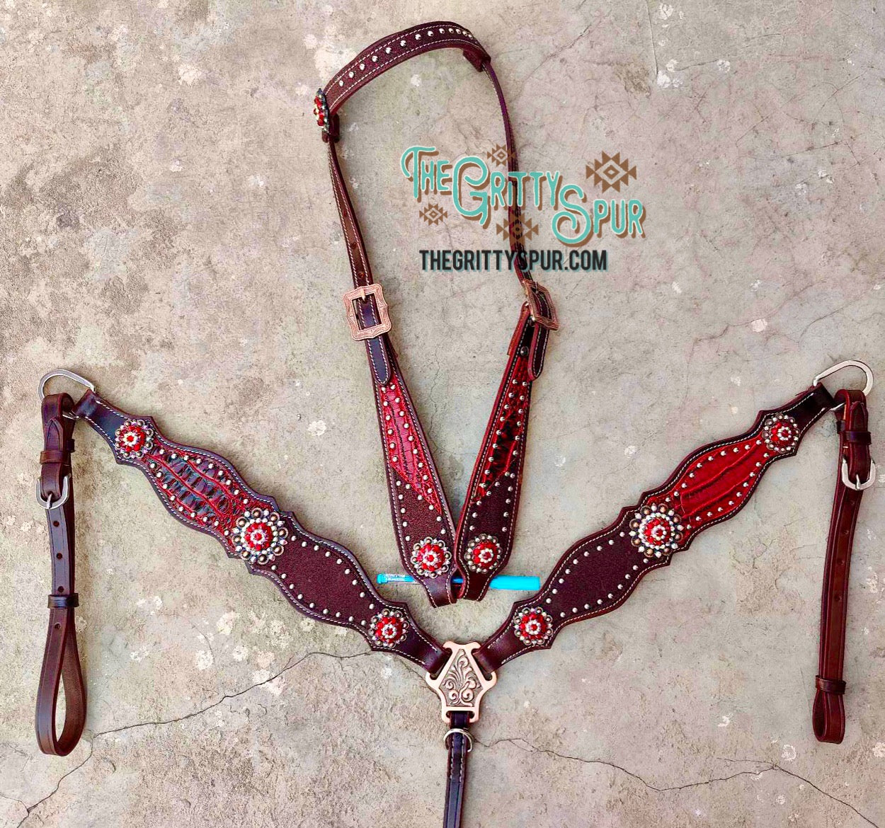 READY TO SHIP- Red gator with red glitter tack set, looks like wine 🍷