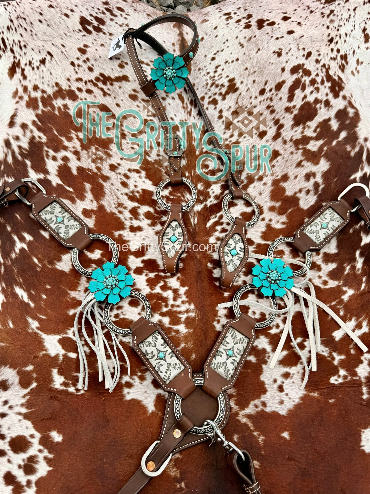READY TO SHIP- Ring Tack set with Teal Flowers