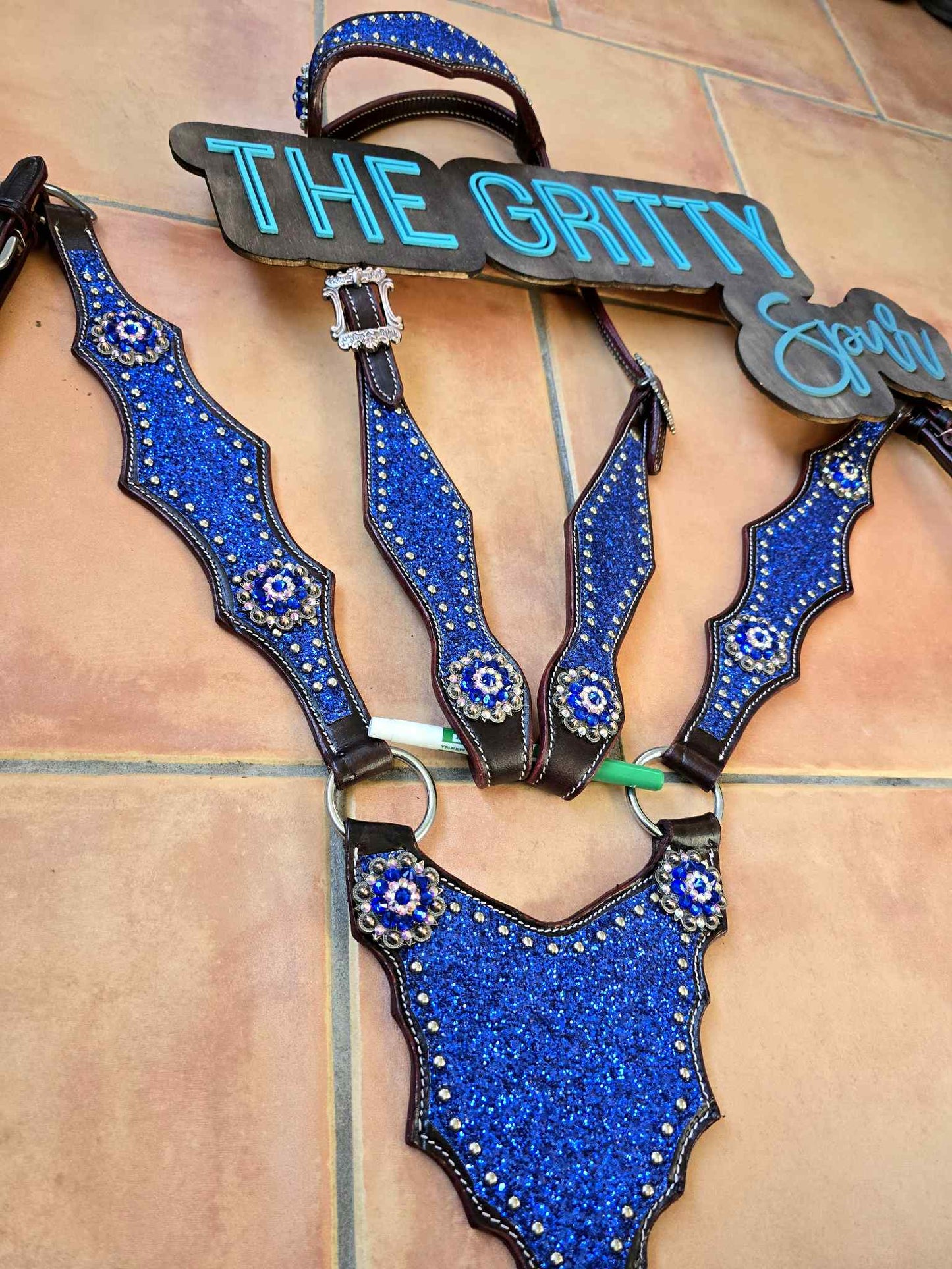 Pre order- Blue glitter tack set