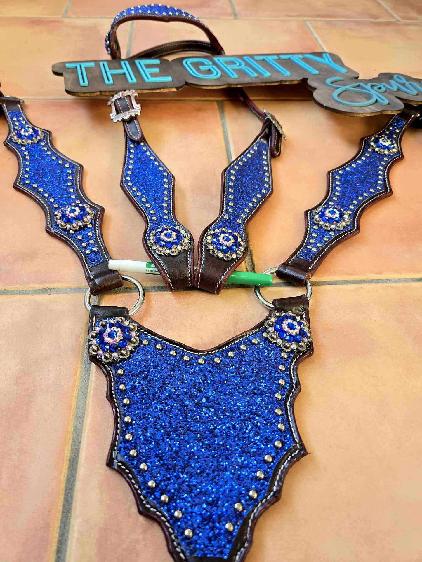 Pre order- Blue glitter tack set