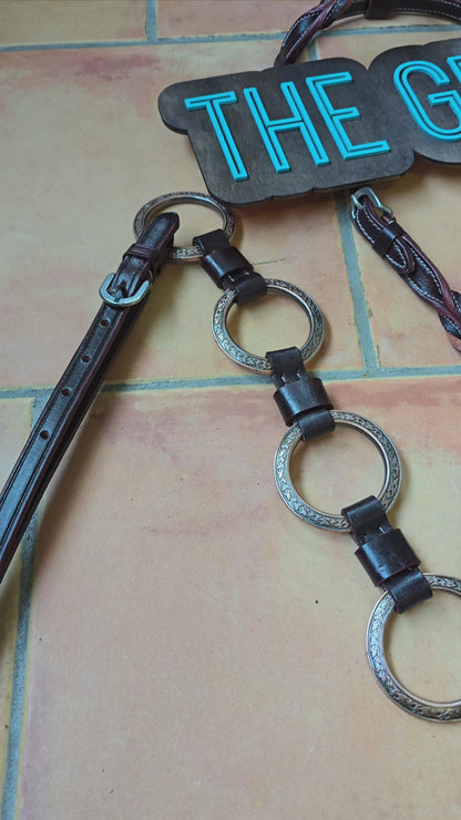 Ring tack set with twisted headstall