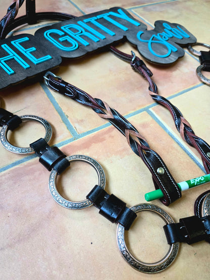 Ring tack set with twisted headstall