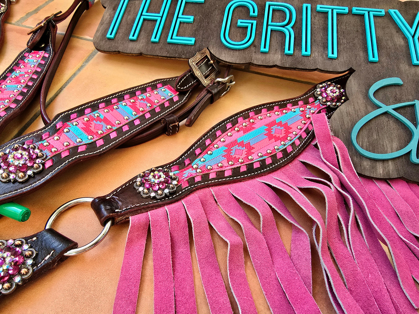 BROWBAND- Pink Aztec tack set with pink fringe