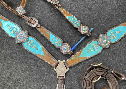 Chocolate leather one ear teal accented tack set